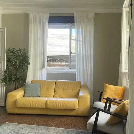 Happy Family Historical Luxury B Apartamento *